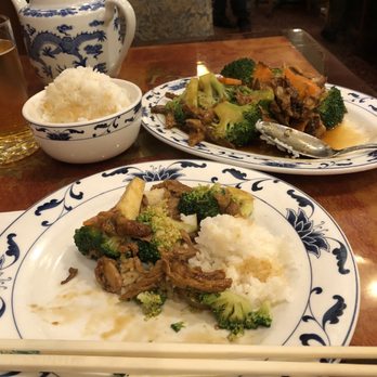 Sichuan Pavilion - Duck and broccoli along with white rice and great hot tea! - Szechuan Near Me - Washington, DC, District of Columbia