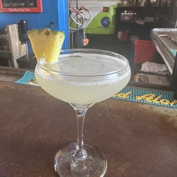 Gilligan's Island Bar & Grill - Pineapple lemon drop - American Near Me - Siesta Key, Florida