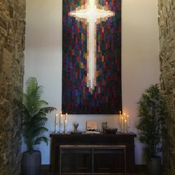 Kingwood Methodist Church - Peaceful and beautiful prayer chapel.