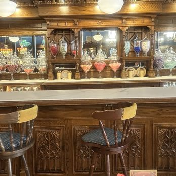 Crossroads Cookery - Another dessert bar - American Near Me - Sapulpa, Oklahoma