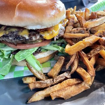 Voodoo Brew Pub - FooDoo burger - Brewpubs Near Me - Fishers, Indiana