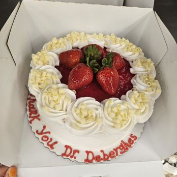 Walmart Bakery - strawberry cake in a box - Custom Cakes Near Me - Woodland Park, Colorado Walmart Bakery - strawberry cake in a box - Custom Cakes Near Me - Woodland Park, Colorado