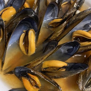 La Pilareta - Mussels - Tapas/Small Plates Near Me - Valencia, V La Pilareta - Mussels - Tapas/Small Plates Near Me - Valencia, V