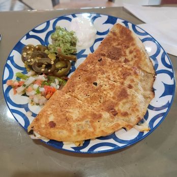 Mi Padres - Chicken & spinach quesodilla - Mexican Near Me - Baton Rouge, Louisiana