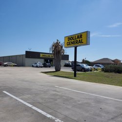 Dollar General - Store front
