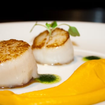 Grapes Wine Bar - Scallops with a Carrot and Ginger Puree - Wine Bars Near Me - Annapolis, Maryland