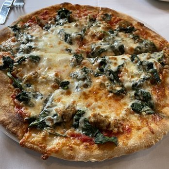 Trattoria 35 - Salsiccia e Spinaci, sausage and spinach pizza - Pizza Near Me - Bayside, New York Trattoria 35 - Salsiccia e Spinaci, sausage and spinach pizza - Pizza Near Me - Bayside, New York