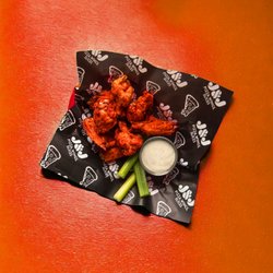 J&J Pizza - Crispy buffalo wings