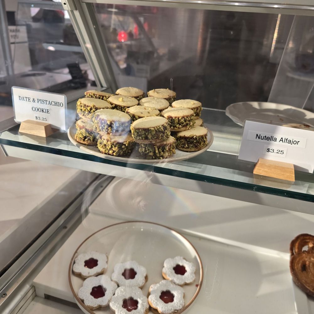 Eclairons - Bakeries Near Me - Alexandria, Virginia Eclairons - Bakeries Near Me - Alexandria, Virginia