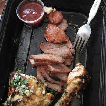 Stonefire Grill - 1/4 chicken (lemon flavor) and tri-tip (bbq) with garlic mash potatoes. - Barbeque Near Me - Ventura, California