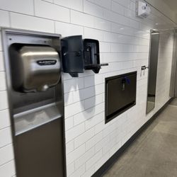 Walmart Supercenter - Paper towels empty in women's bathroom