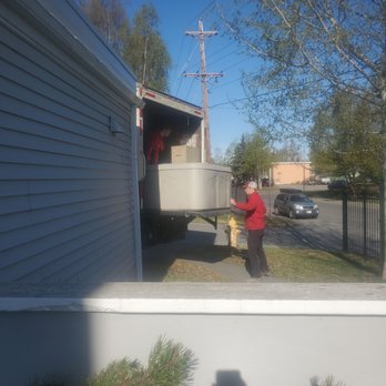 Superman Moving  & Storage - Tail gate used to gently lowerthe spa. - Movers Near Me - Anchorage, Alaska