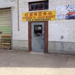 Von Son Asian Market - Entrance