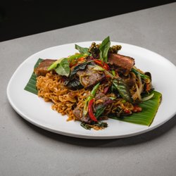 Jo's Modern Thai - Drunken Noodle Brisket