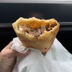La Uchirena - Pabellón Empanada