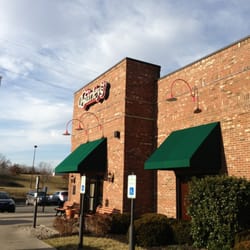 O'Charley's Restaurant & Bar - The front