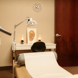 Innovative Acupuncture Center - Gold Treatment Room