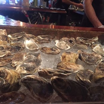 Marthas Vineyard Chowder Company - Oysters!! - Seafood Near Me - Oak Bluffs, Massachusetts