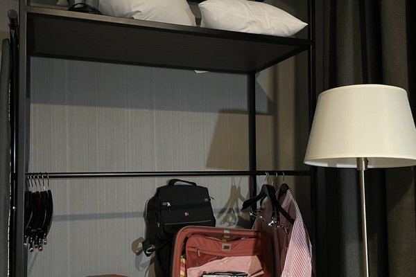 Renaissance Reno Downtown Hotel & Spa by null