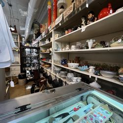 Sweetwater Valley Antiques - Coins and plates