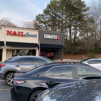 Donatos Pizza - Entrance - Pizza Near Me - Atlanta, Georgia Donatos Pizza - Entrance - Pizza Near Me - Atlanta, Georgia