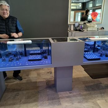 Kobe Pearl & Gem - Now pick the bling - Jewelry Near Me - Redondo Beach, California