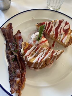 Lookout Point Lakeside Inn by null