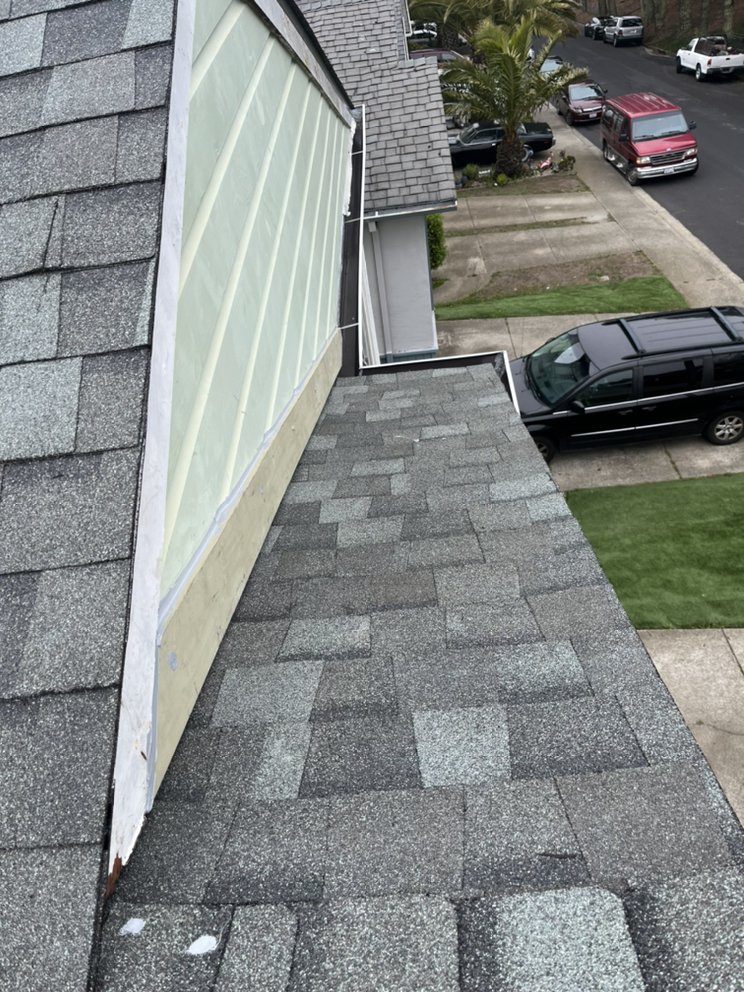 Slide of United Roofing