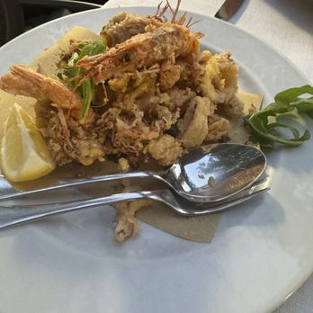 Da Romolo Alla Mole Adriana - Calamari and prawns - Pizza Near Me - Rome, RM