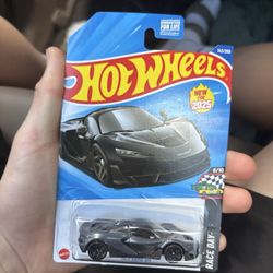Sparkys Toys & Gifts - Hot wheels car