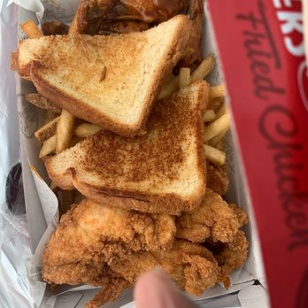 Slim Chickens - 5 & 5 Meal - Southern Near Me - Bowie, Maryland Slim Chickens - 5 & 5 Meal - Southern Near Me - Bowie, Maryland
