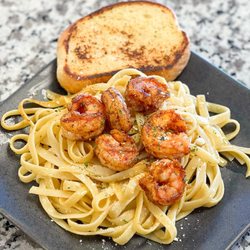 Mariscos La Apoma - Shrimp and pasta