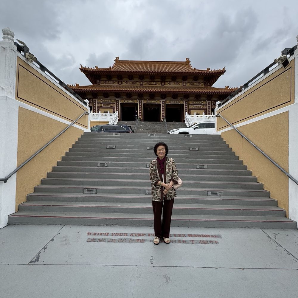 Hsi Lai Temple - My mom - Buddhist Temples Near Me - Hacienda Heights, California