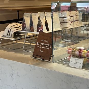 Ch Patisserie - Bakeries Near Me - Sioux Falls, South Dakota