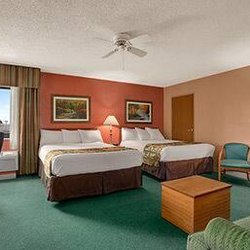 Baymont by Wyndham Sullivan - Upgraded 2 Queen Beds Room