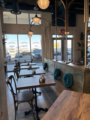 Le Cafe Central by null