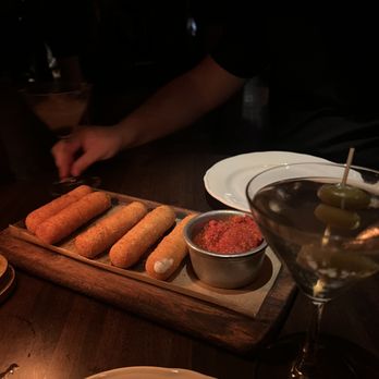 Gilt Bar - truffle mozzerella sticks - New American Near Me - Chicago, Illinois Gilt Bar - truffle mozzerella sticks - New American Near Me - Chicago, Illinois
