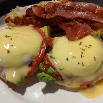 Smitty's - So-Cal Bene - Breakfast & Brunch Near Me - Osoyoos, British Columbia