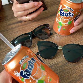 Momo Crave - Fanta - Himalayan/Nepalese Near Me - Woodside, New York Momo Crave - Fanta - Himalayan/Nepalese Near Me - Woodside, New York