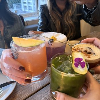 Malibu Farm Restaurant - Drinks! The matcha cocktail is delicious - Salad Near Me - Malibu, California Malibu Farm Restaurant - Drinks! The matcha cocktail is delicious - Salad Near Me - Malibu, California