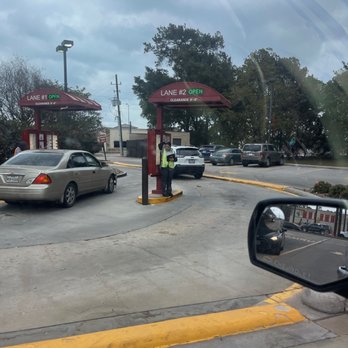 Chick-fil-A - ows a car at a gas station - Fast Food Near Me - Houston, Texas