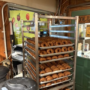 Cold Hollow Cider Mill - Donuts Near Me - Waterbury Center, Vermont Cold Hollow Cider Mill - Donuts Near Me - Waterbury Center, Vermont