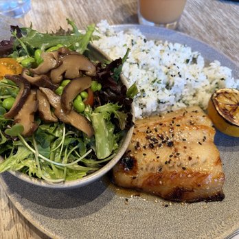 Pacific Catch - Sushi Bars Near Me - Santa Clara, California