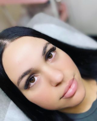 Queen V Lashes & Training