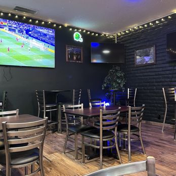 Rogue Pub N Putt - Pubs Near Me - Rogue River, Oregon