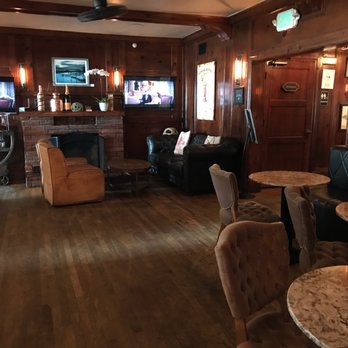 Driftwood Kitchen - Take a seat just inside this cozy establishment! - Seafood Near Me - Laguna Beach, California
