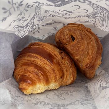 Stohrer - croissant et pain au chocolat - Candy Stores Near Me - Paris, 75 Stohrer - croissant et pain au chocolat - Candy Stores Near Me - Paris, 75