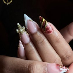 LP Luxury Nail Lounge