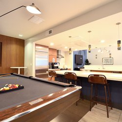 UNIROOM - UNIROOM at Wilson Ave