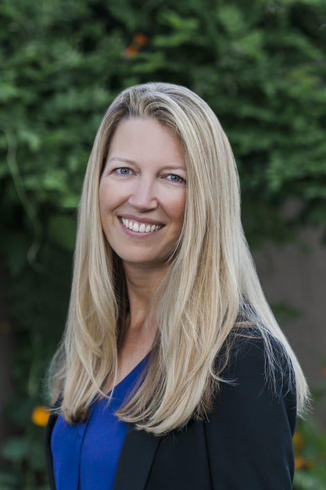 Dr. Lisa Rohe - grief counselor in Santa Rosa, CA